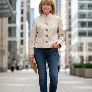 Giorgio Armani ivory silk blend cropped jacket textured Italy size 38